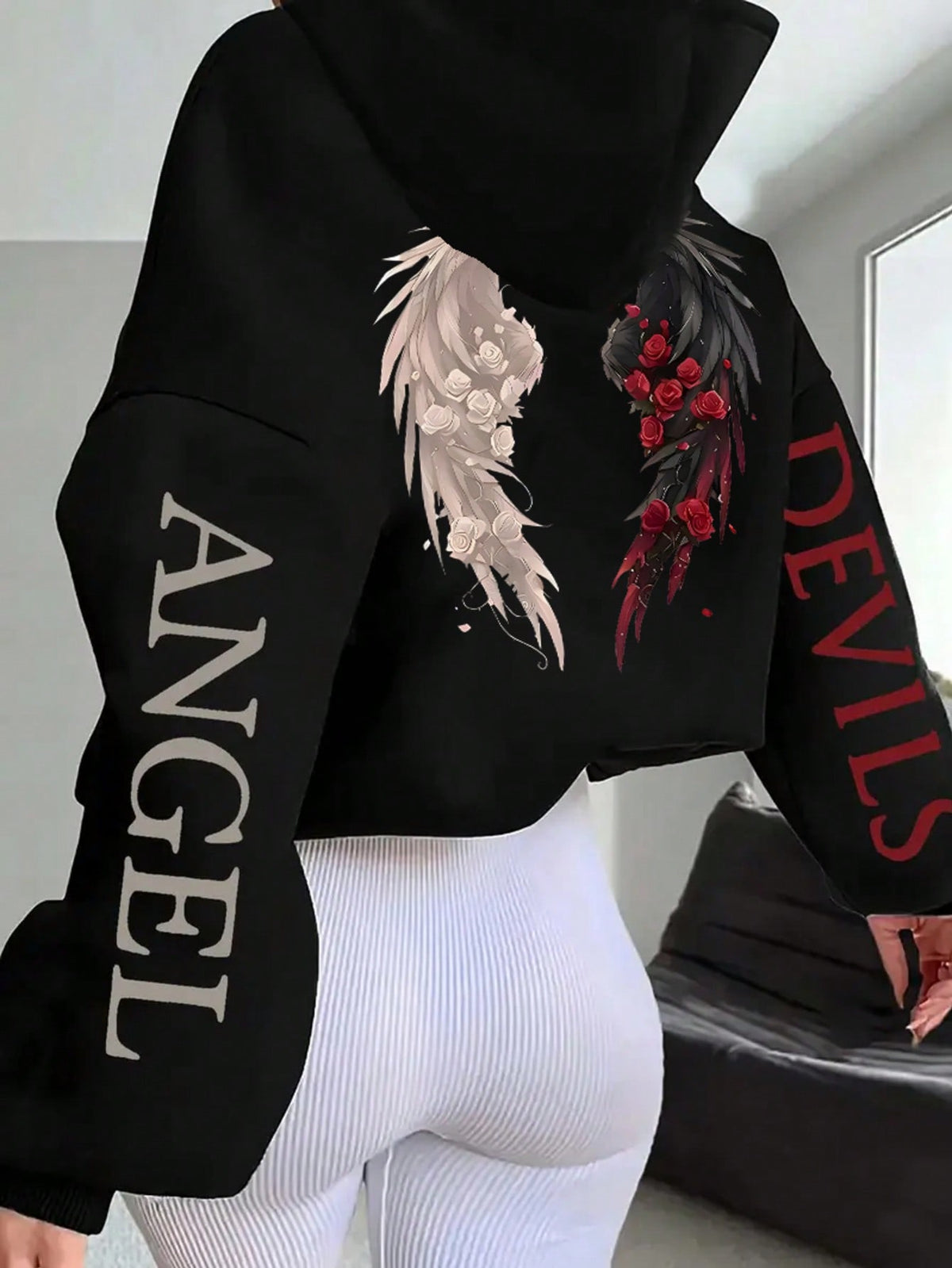 Sweat-shirt à capuche décontracté pour femmes avec imprimé lettres & ailes - Noir